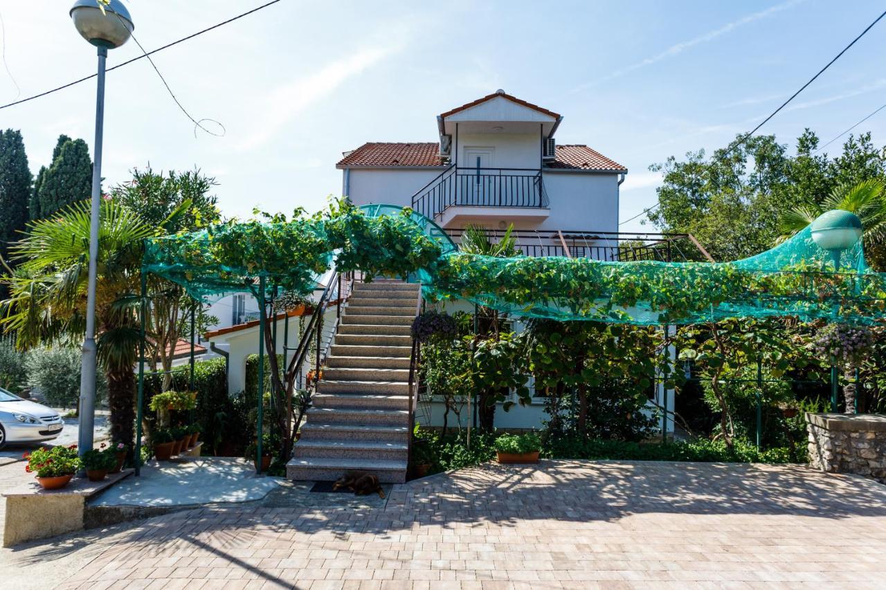 Apartment Gordana Malinska Exterior foto
